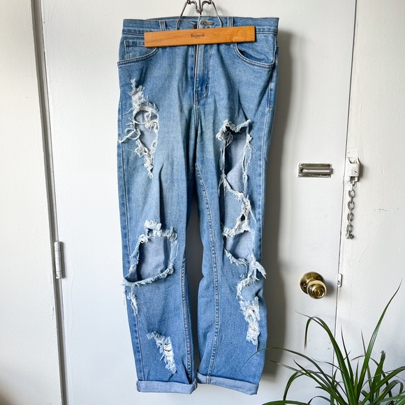 Fashion Nova Distressed Jeans - Picture 2 of 7